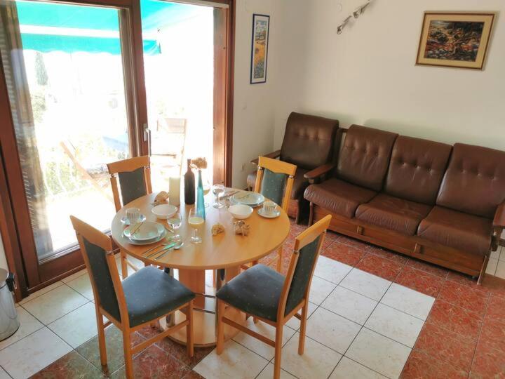 Apartment Biljana Bol Eksteriør billede