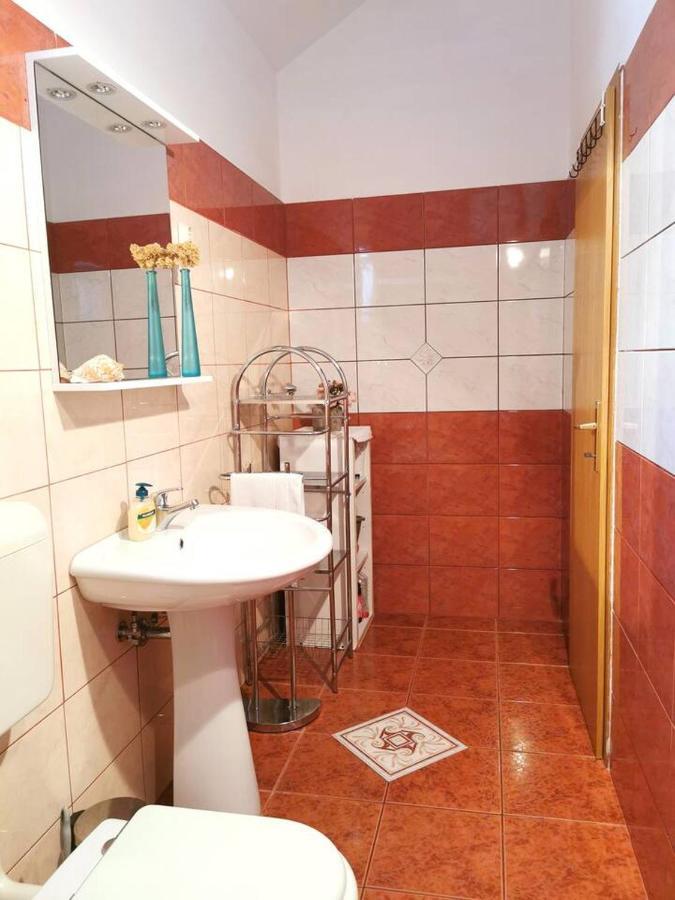 Apartment Biljana Bol Eksteriør billede